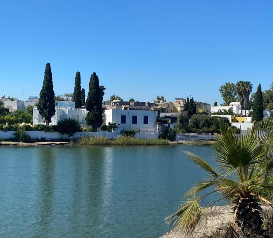 "L'Abri Cotier" Appartement 3 Chambres Haut Standing Port Punique Carthage Douar ech Chott Exteriör bild